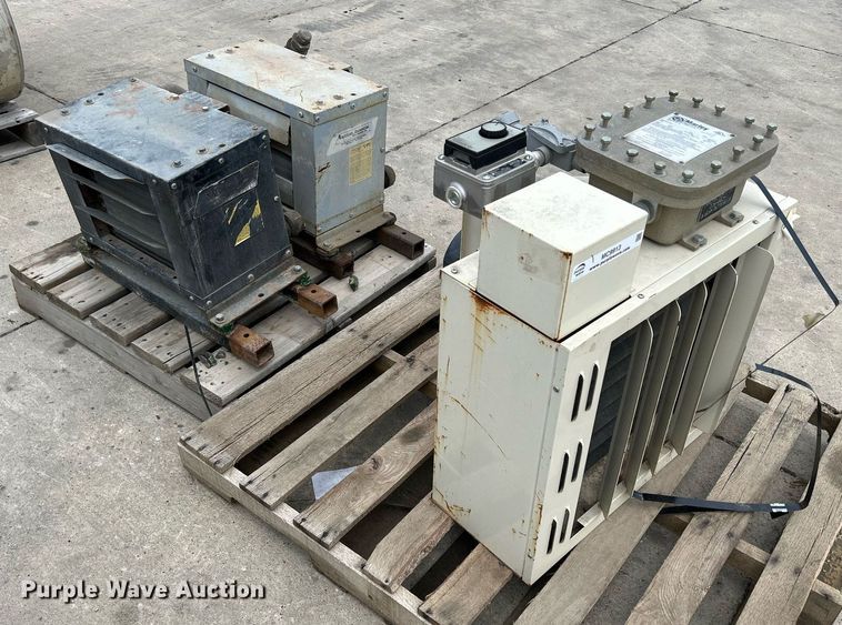 image for item MC9913 (3) heaters