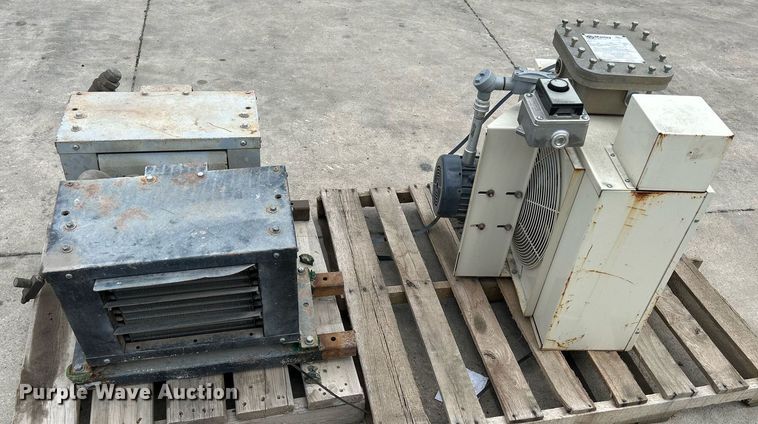 image for item MC9913 (3) heaters