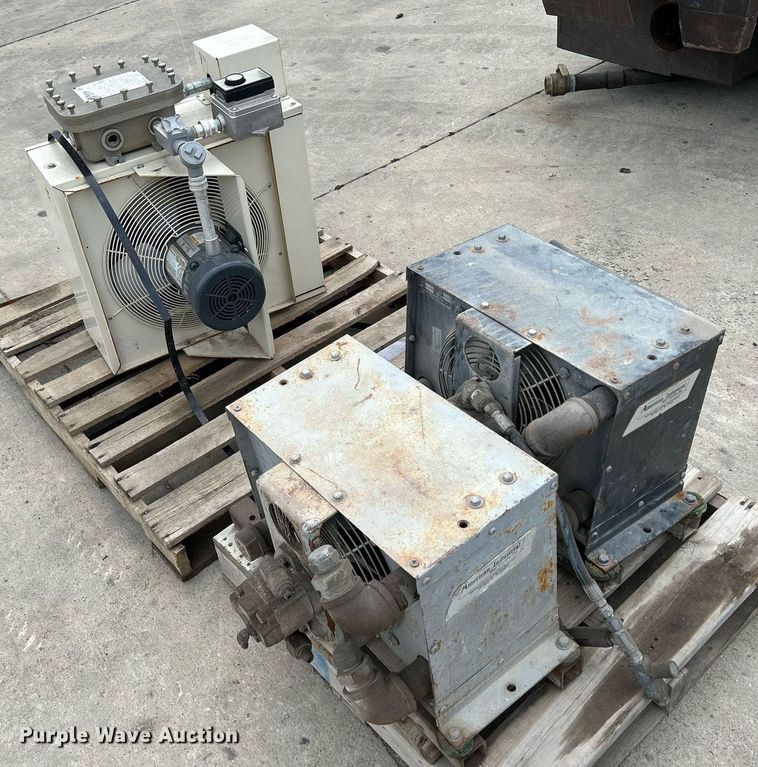 image for item MC9913 (3) heaters