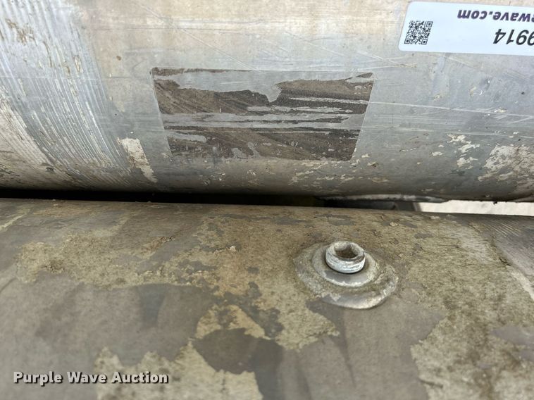 image for item MC9914 (3) aluminum fuel tanks