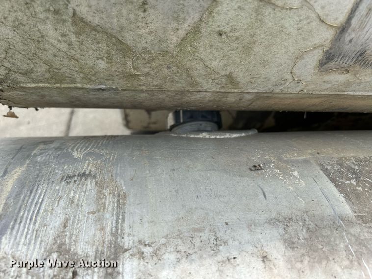 image for item MC9914 (3) aluminum fuel tanks