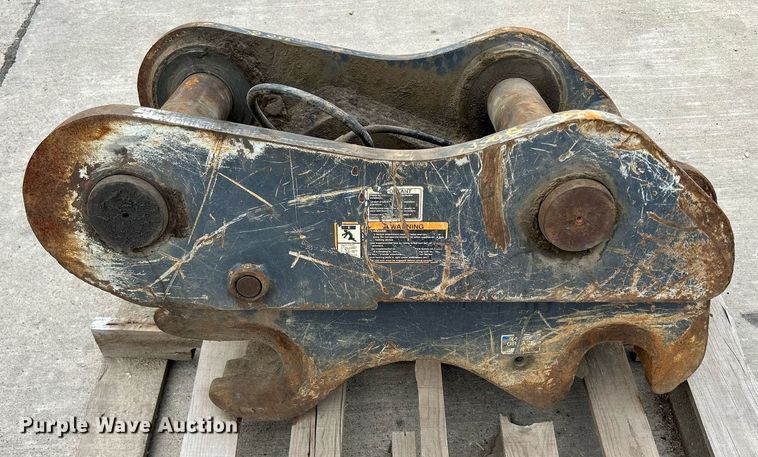 image for item MC9915 JRB  hydraulic quick coupler