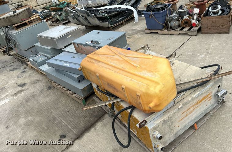 image for item MC9916 (14) electrical boxes