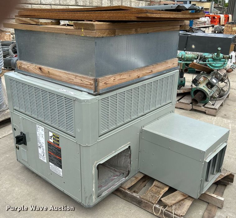 image for item MC9917 2008 Trane 4YCC3018A1040AA  HVAC system