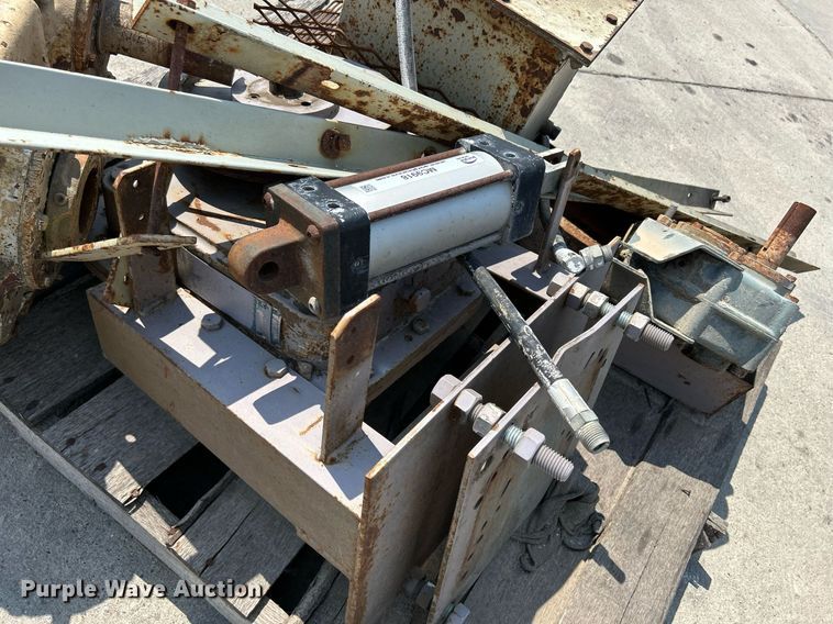 image for item MC9918 Tools