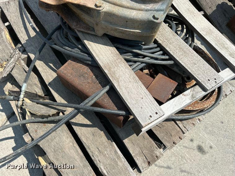 image for item MC9918 Tools