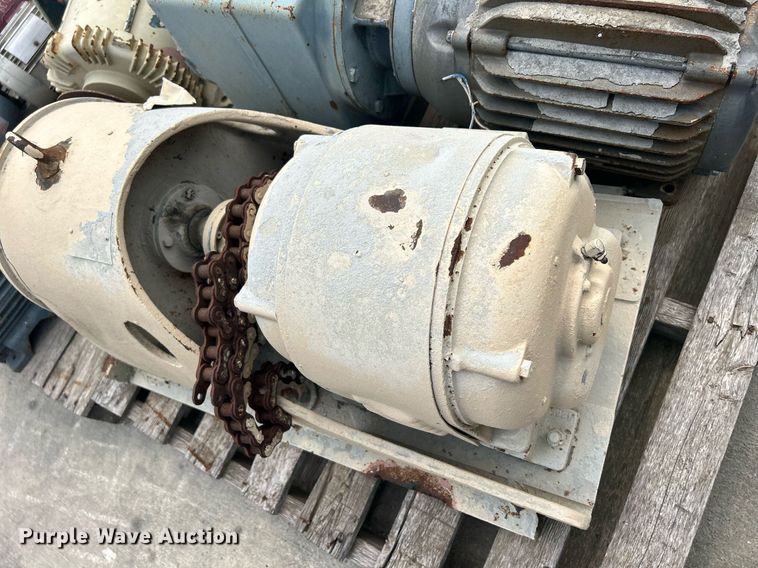 image for item MC9920 (16) electric motors