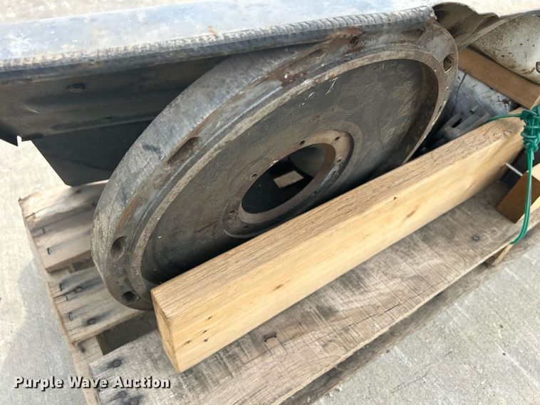 image for item MC9925 Deutz BF4L 1011  engine