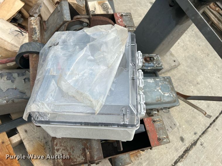 image for item MC9927 Tools