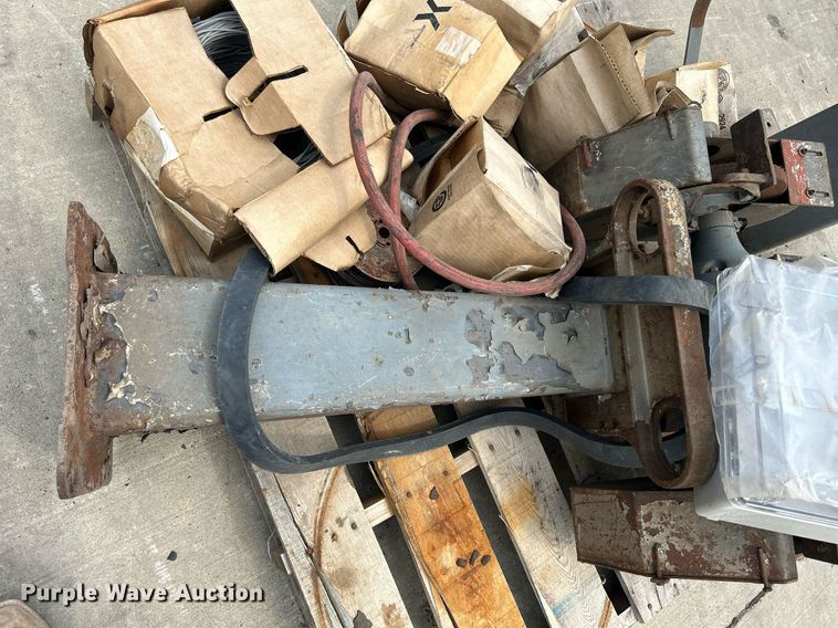 image for item MC9927 Tools