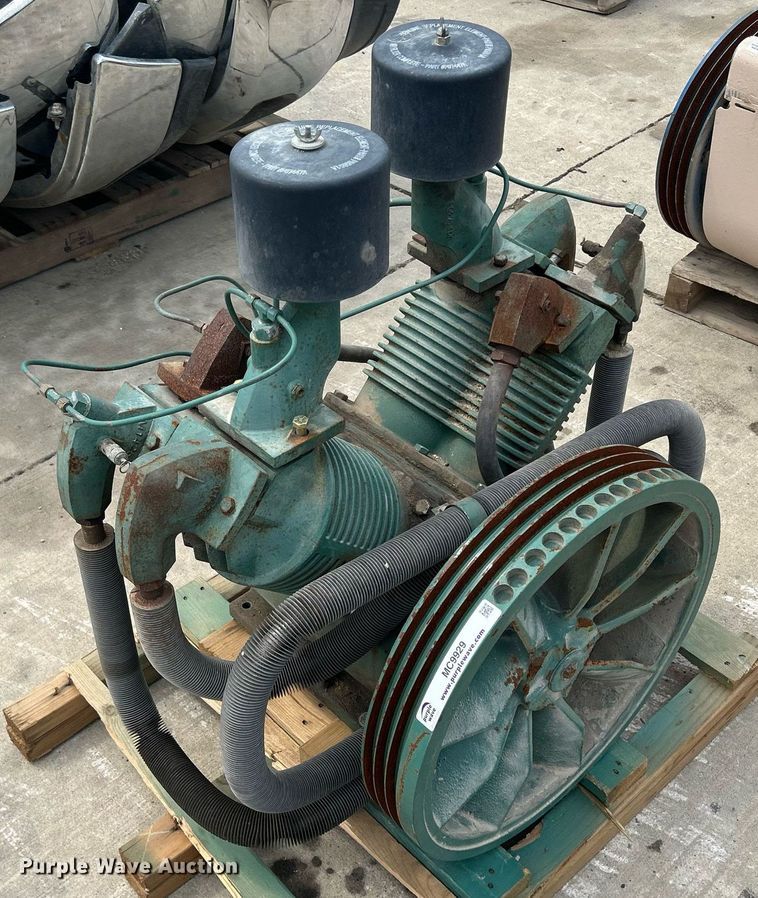 image for item MC9929 Air compressor