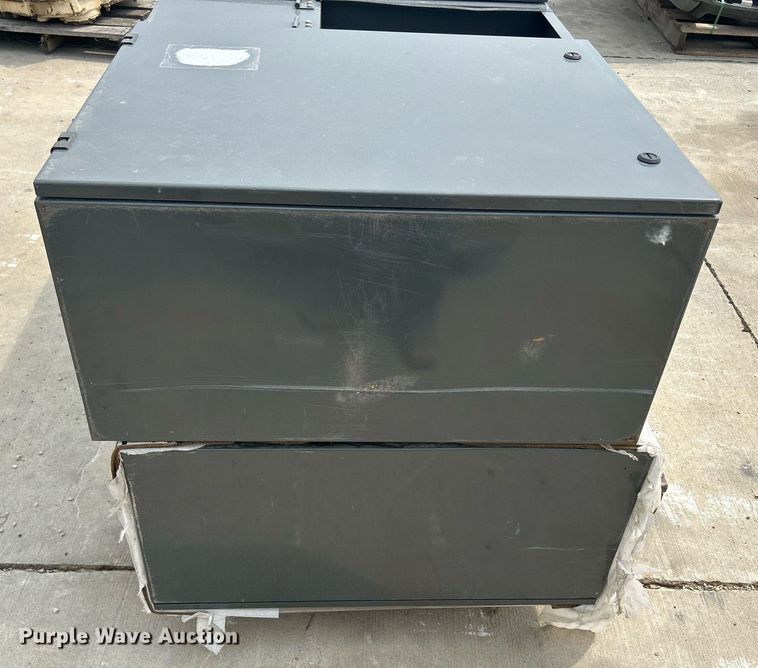 image for item MC9931 (2) storage containers