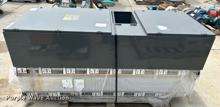 image for item MC9931 (2) storage containers