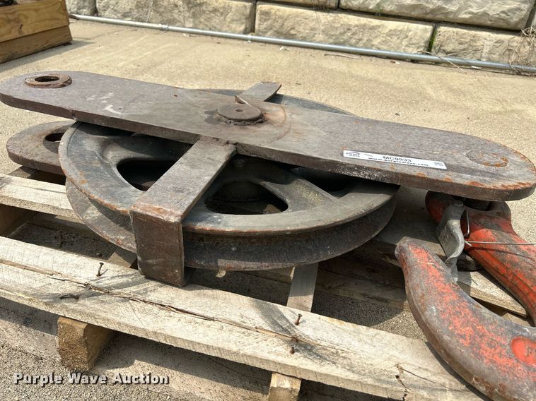 image for item MC9933 Crane hook