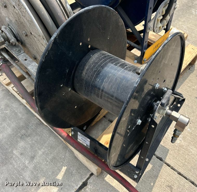 image for item MC9939 (3) Hose reels