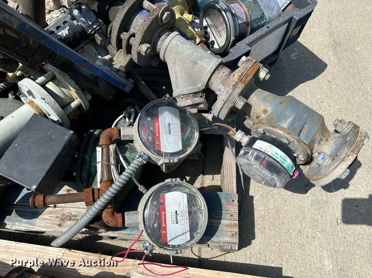 image for item MC9941 Building materials