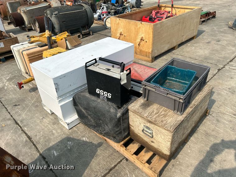 image for item MC9944 Laser leveling equipment