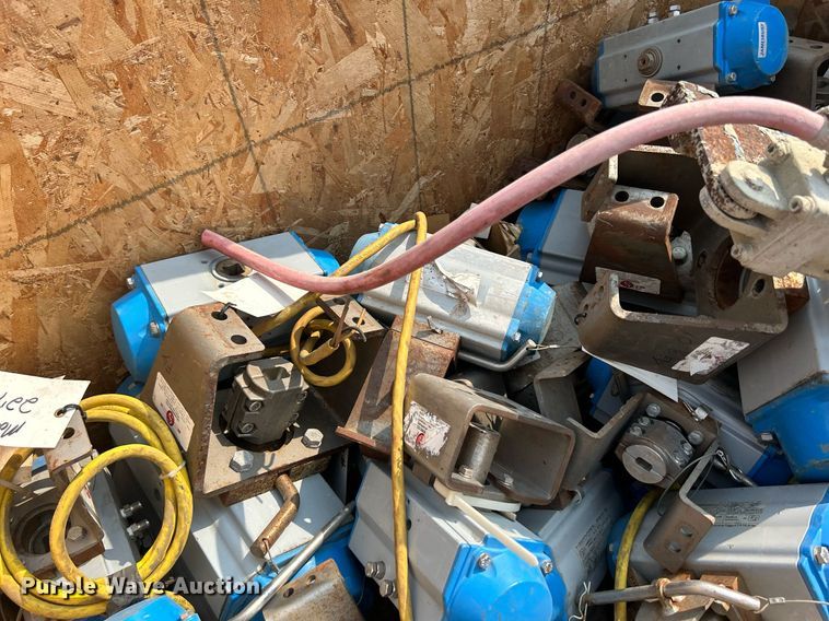 image for item MC9947 Jamesbury actuators