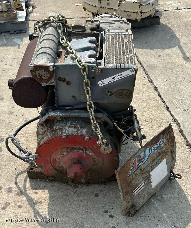 image for item MC9948 Deutz F3L1011  engine