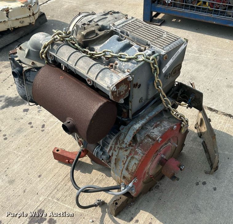 image for item MC9948 Deutz F3L1011  engine