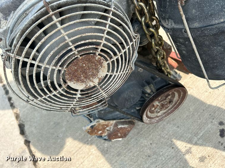 image for item MC9948 Deutz F3L1011  engine