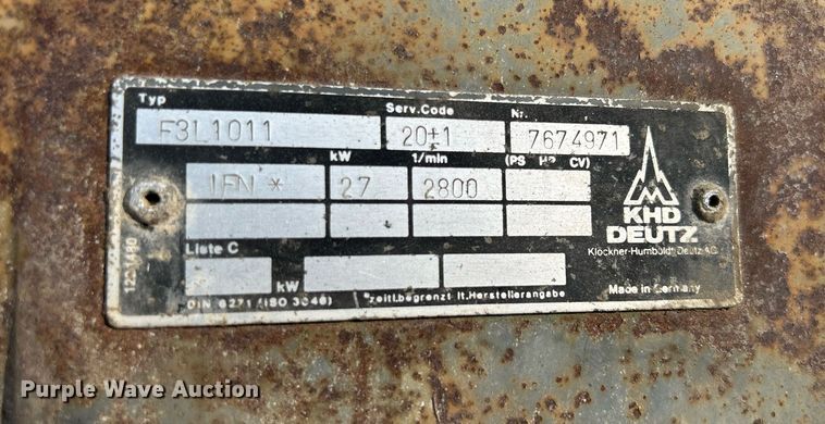 image for item MC9948 Deutz F3L1011  engine