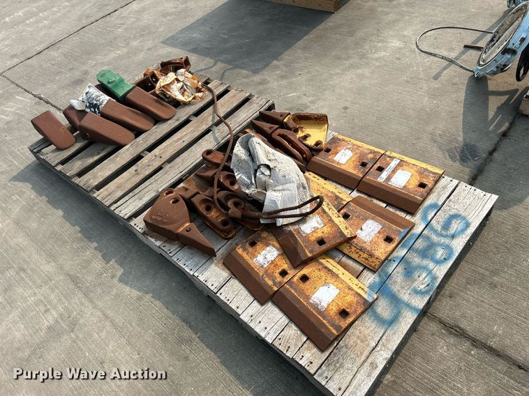 image for item MC9957 Wheel loader bucket parts