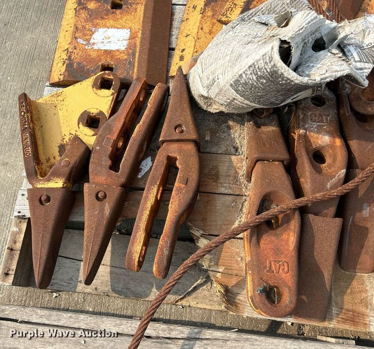 image for item MC9957 Wheel loader bucket parts