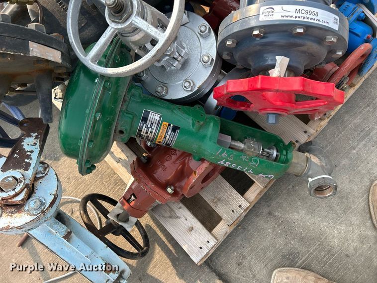 image for item MC9958 Gate valves