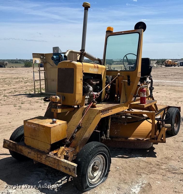 image for item NY9032 1974 Broce  broom