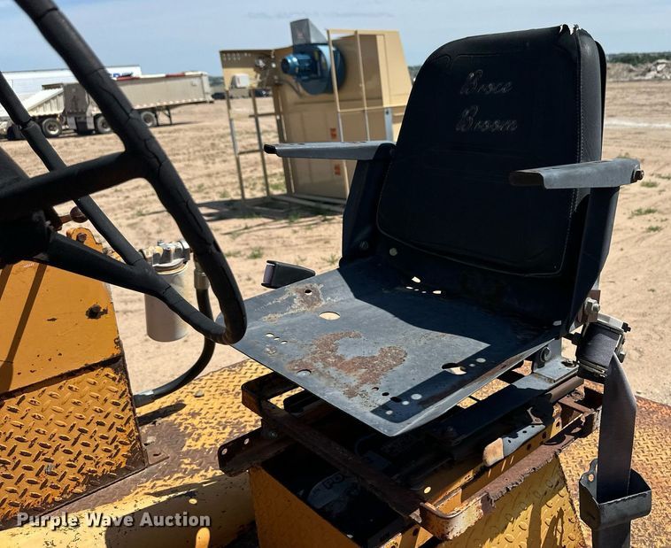 image for item NY9032 1974 Broce  broom