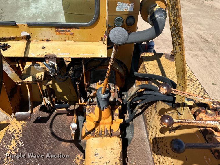 image for item NY9032 1974 Broce  broom