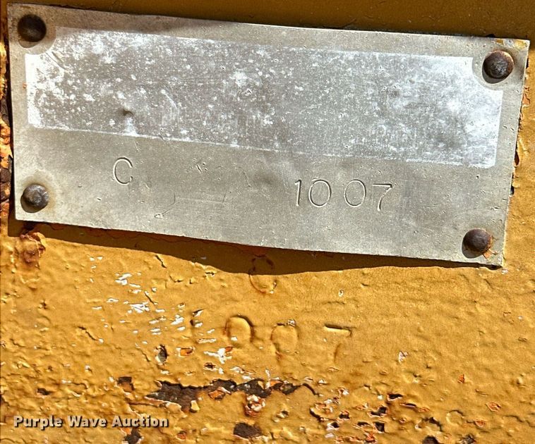 image for item NY9032 1974 Broce  broom