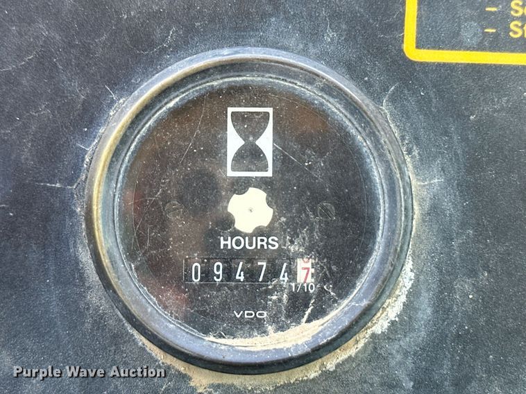 image for item NY9033 1990 John Deere 544E  wheel loader