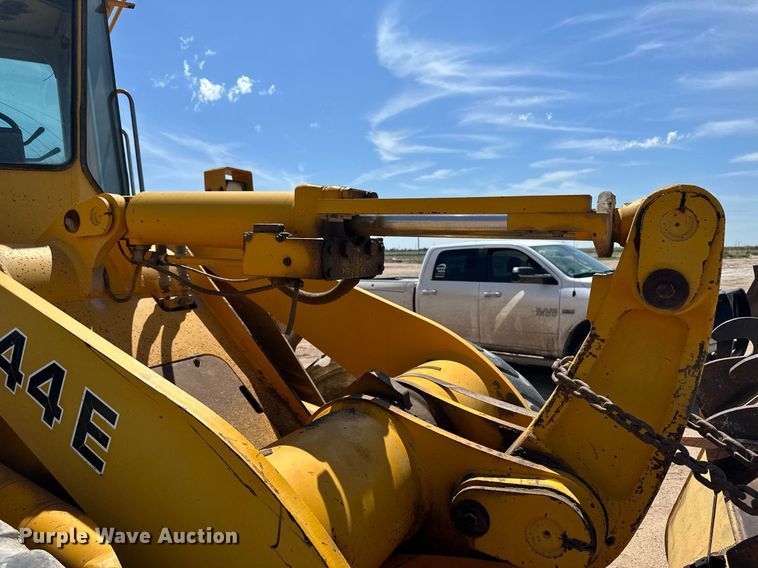 image for item NY9033 1990 John Deere 544E  wheel loader