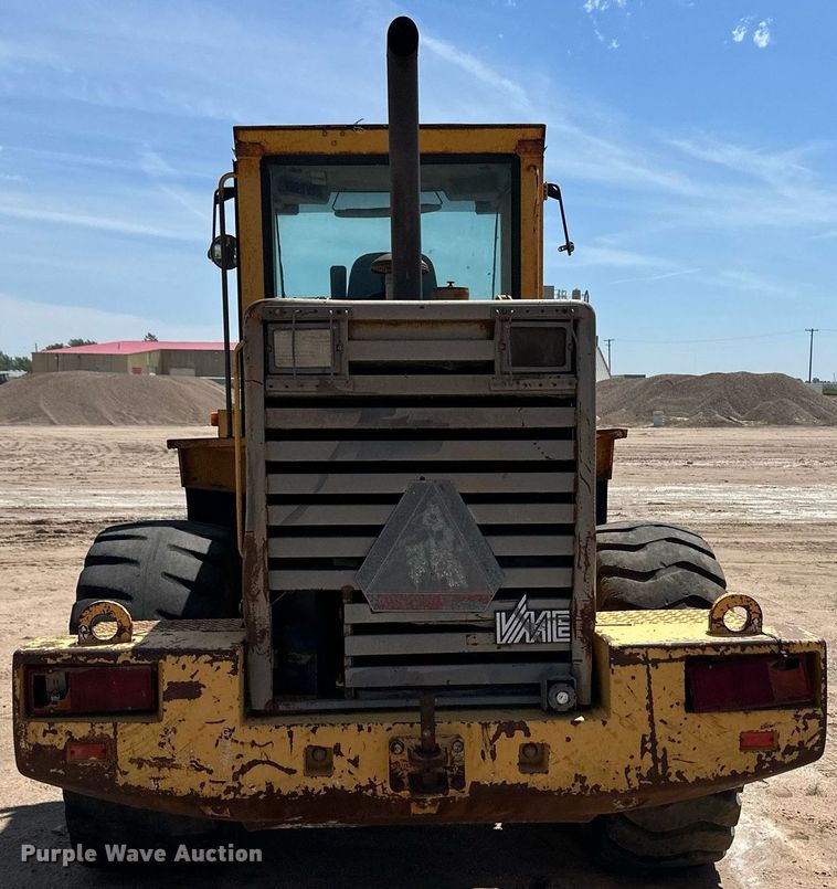 image for item NY9034 1992 Michigan L90  wheel loader