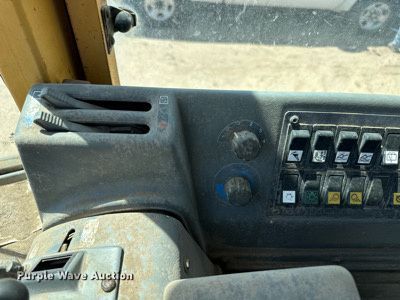 image for item NY9034 1992 Michigan L90  wheel loader