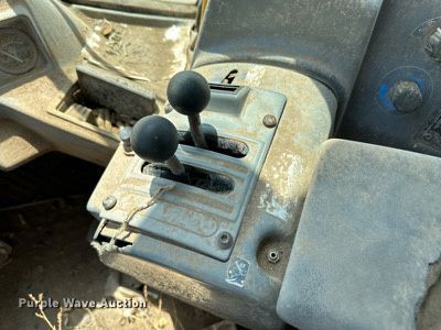 image for item NY9034 1992 Michigan L90  wheel loader