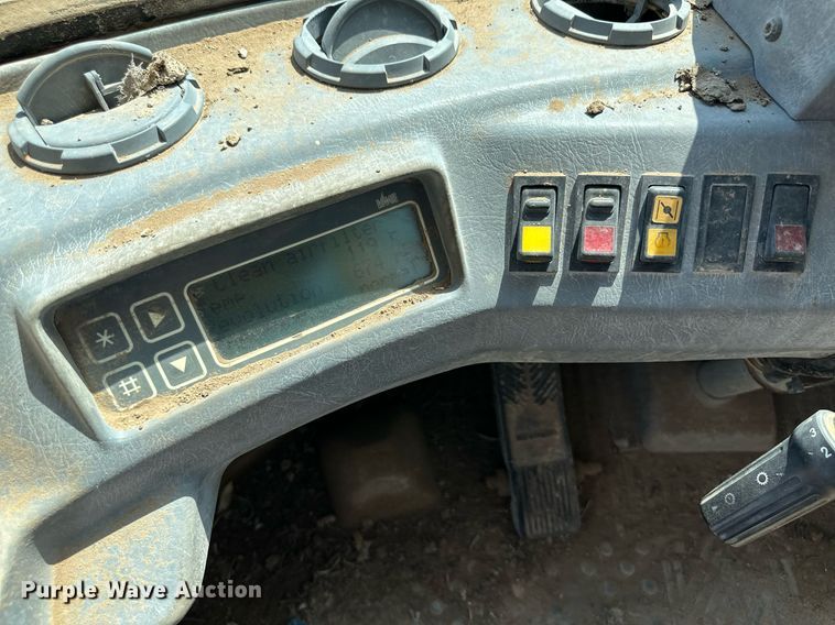 image for item NY9034 1992 Michigan L90  wheel loader