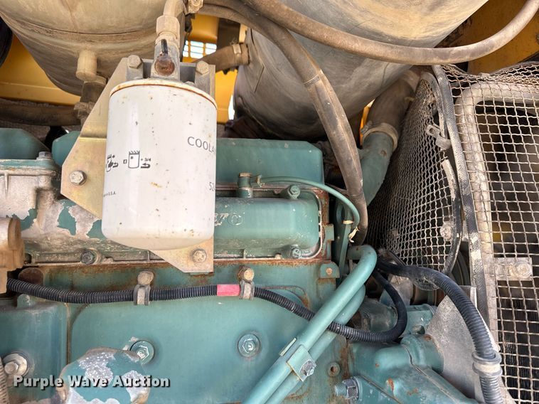 image for item NY9034 1992 Michigan L90  wheel loader