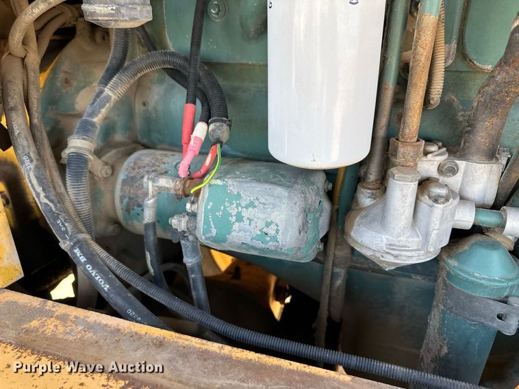 image for item NY9034 1992 Michigan L90  wheel loader