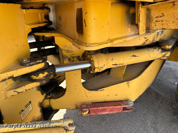 image for item NY9034 1992 Michigan L90  wheel loader