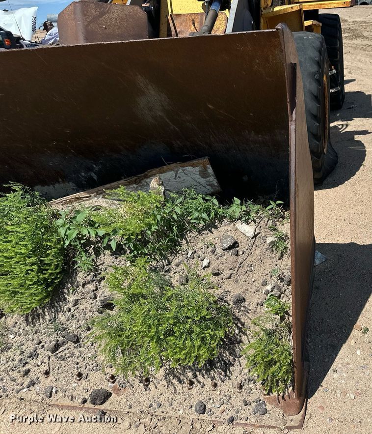 image for item NY9034 1992 Michigan L90  wheel loader