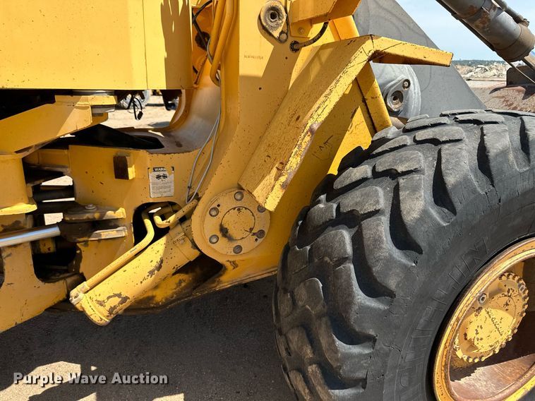 image for item NY9034 1992 Michigan L90  wheel loader