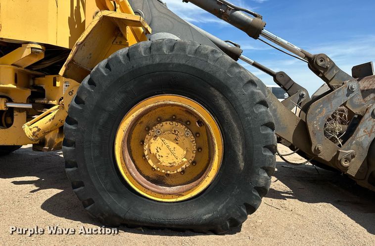 image for item NY9034 1992 Michigan L90  wheel loader