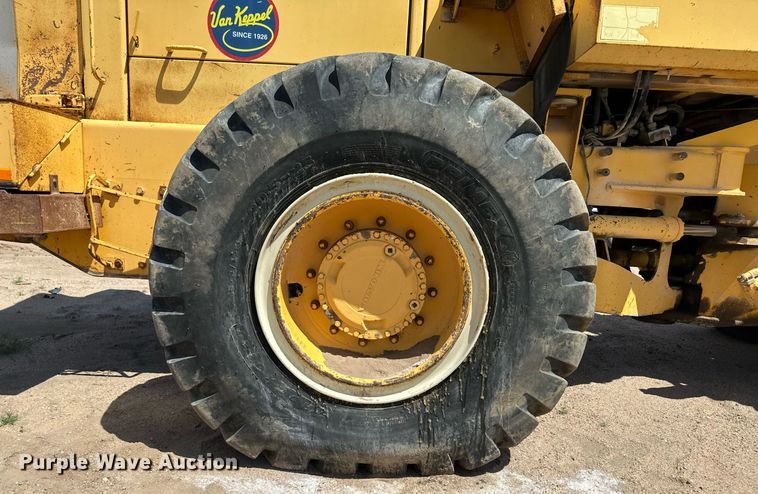 image for item NY9034 1992 Michigan L90  wheel loader