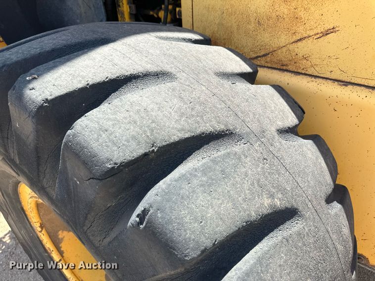 image for item NY9034 1992 Michigan L90  wheel loader