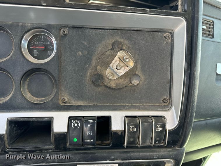 image for item NY9036 2008 Kenworth W900  ready mix truck