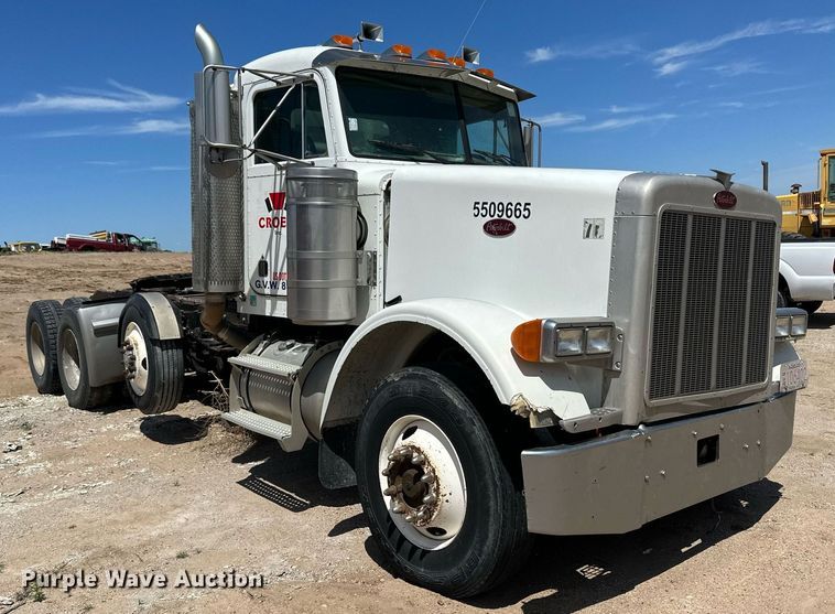 image for item NY9037 1996 Peterbilt  semi truck