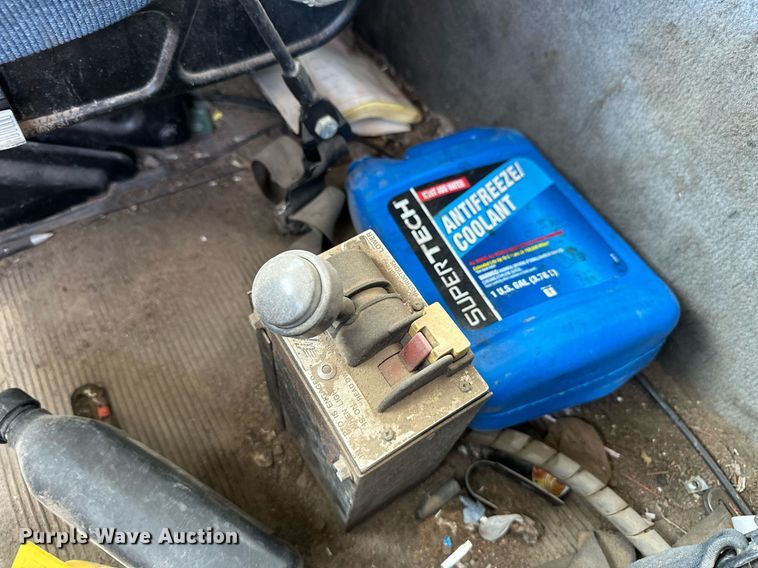 image for item NY9037 1996 Peterbilt  semi truck